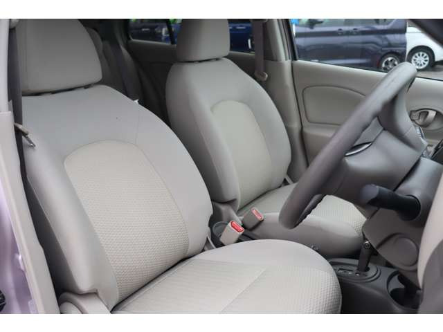 お客様に気持ちよく乗っていただけるように、一台一台心を込めて綺麗にしております!!