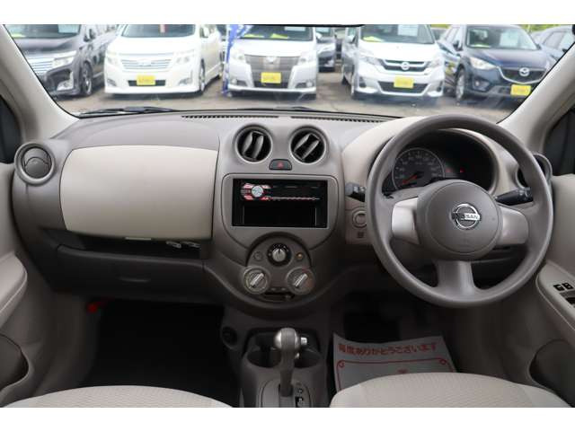 カッコイイだけではなく、機能性も高い内装です★