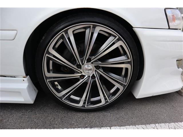 �O�i19�C���`AW�ł��B�^�C����5���R�ȏ゠��܂��B�܂��܂�����܂�!�������ł���!