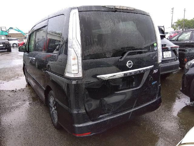 セレナ2.0 ハイウェイスター S-HYBRID アドバンスドセーフティパッケージ