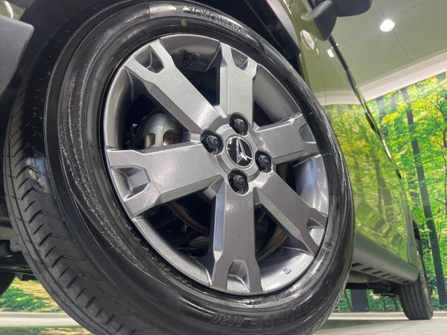 �y����15�C���`�A���~�z�C�[���z�O�ςɃ}�b�`���������A���~�z�C�[���𑕒����Ă���܂��B�e��ЊO�A���~�z�C�[����A�X�^�b�h���X�^�C�����戵�����Ă���܂��B���񂲑��k����������