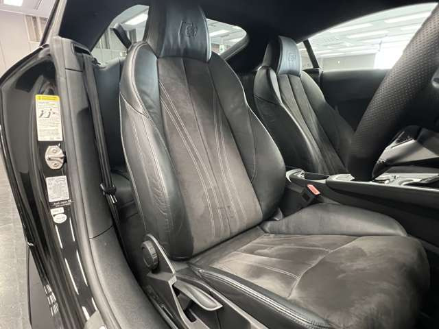 全てのお車が屋内にあるわけでは御座いませんので、来店前に事前連絡をお願い致します。