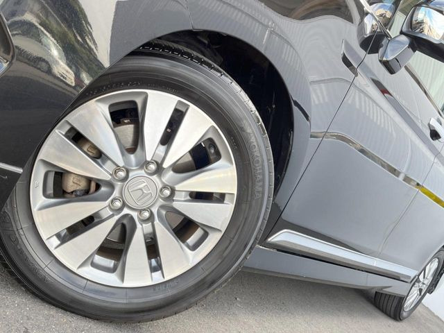 �y����16�C���`�A���~�z�C�[���z�O�ςɃ}�b�`���������A���~�z�C�[���𑕒����Ă���܂��B�e��ЊO�A���~�z�C�[����A�X�^�b�h���X�^�C�����戵�����Ă���܂��B���񂲑��k����������