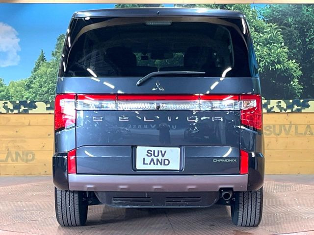 安心の最長10年・走行無制限保証(有償)をご用意。保証内容も充実はもちろん、無料点検&オイル交換や、年中無休の全国・24時間ロードサービスも付帯されておりますのでご安心下さい。