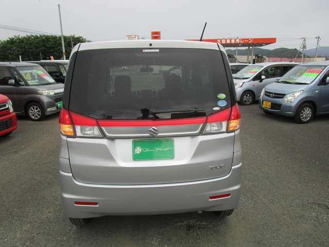 運転しやすいので女性にもオススメのお車です!