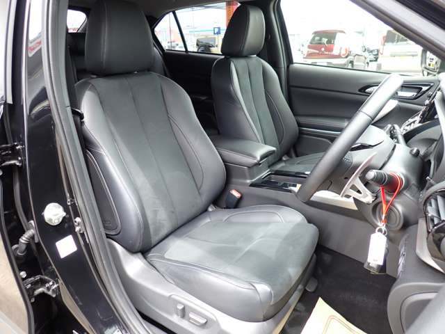 ☆納車後は担当営業から定期的にご連絡を入れさせていただきます。お車を順調に意お乗りいただけているか、お困りのことはないか、担当営業を中心に、アフターフォローをさせていただきます☆