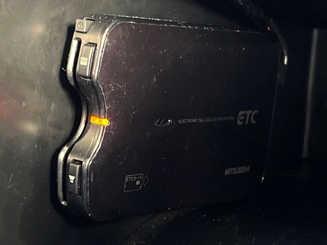 【ETC】高速道路の料金所をストレスなく通過!話題のスポットやサービスエリアに多い「スマートIC」利用時は必須のアイテムです。当店でセットアップを実施、ご納車当日からすぐにご利用いただけます!