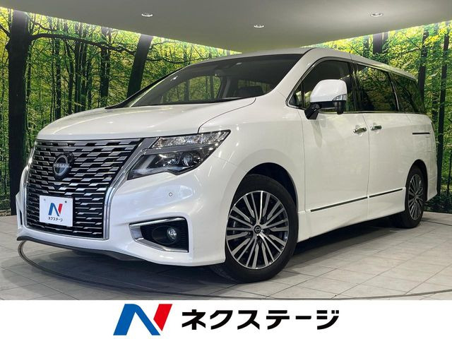 万古不易の美エルミニア LSR ars10+ 証明書付き トミーテック LV-205a ダットサン ブルーバード 4ドア 1600SSS