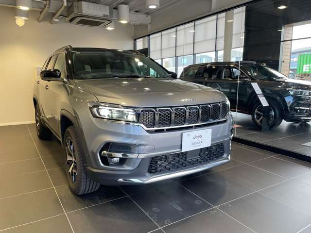 コマンダー2.0 リミテッド ディーゼル 4WD