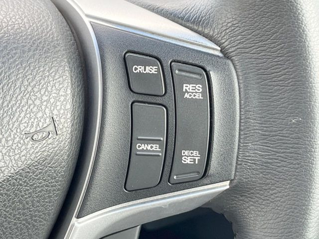 �y�N���[�Y�R���g���[���z�������H�����N���N���s�B�A�N�Z���𗣂��Ă���葬�x�ő��s���ł��A�������^�]���̕��S���y��!�����E�������ȒP�ȃX�C�b�`����Œ����ł��܂��B