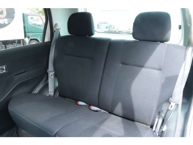 リアシートも使用感少なく、グッドコンディション☆