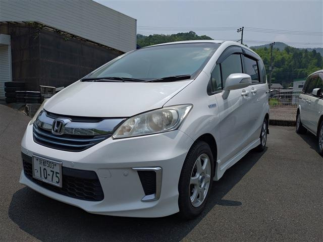 フリードハイブリッド1.5 ジャストセレクション