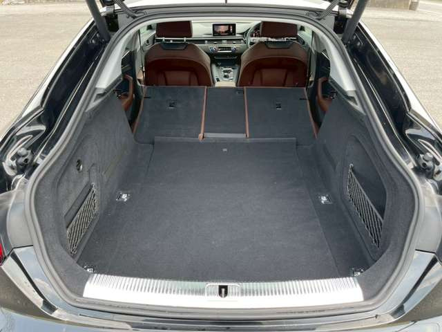 �C�ɂȂ邨�Ԃ�����܂�����E�̓d�b�ԍ����璼�ڂ��X�ɂ��₢���킹���������B�x�����@����ԗ����A��Ԃ܂łȂ�ł������������Ē����܂��B�X�^�b�t�ꓯ���A�����҂����Ă���܂��B