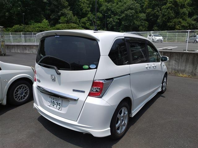 フリードハイブリッド1.5 ジャストセレクション