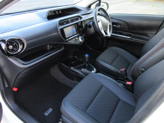 アクア1.5 X-URBAN ソリッド