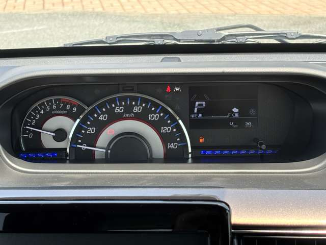 ☆高機能の鈑金工場を完備しています☆大事な愛車が傷ついたときでも安心です☆当社自慢の技術屋にお任せください☆