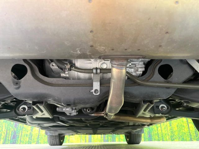 下回りがきれいなうちに、防錆加工の施工がオススメ。降雪地域はもちろん、沿岸部にお住いの方や、趣味でマリン・ウィンタースポーツをされる方にご好評いただいております。