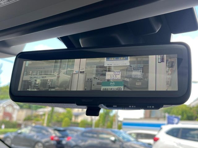 �y�X�}�[�g�����r���[�~���[�z��Ȃ̑傫�ȉו��⓯��҂Ō�����m�F���Â炢���ł����S!�J�������B�e�����ԗ�����̉f�������[���~���[���ɕ\���B�N���A�Ȏ��E�ŏ󋵂̊m�F���\�ł�!