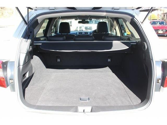 こだわりがあってなかなか気に入ったお車がないそこのお客様!全国のオークションからピッタリの1台を探すことが可能です。ぜひ一度お問い合わせください。