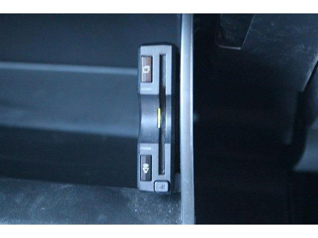 ���Ǝҗl�ւ̔̔��͂��f�肳���Ă��������܂��B �Ԍ������ԗ��̏ꍇ�́A�Ԍ����擾�������x�������z�ŕ\�����Ă���܂��B