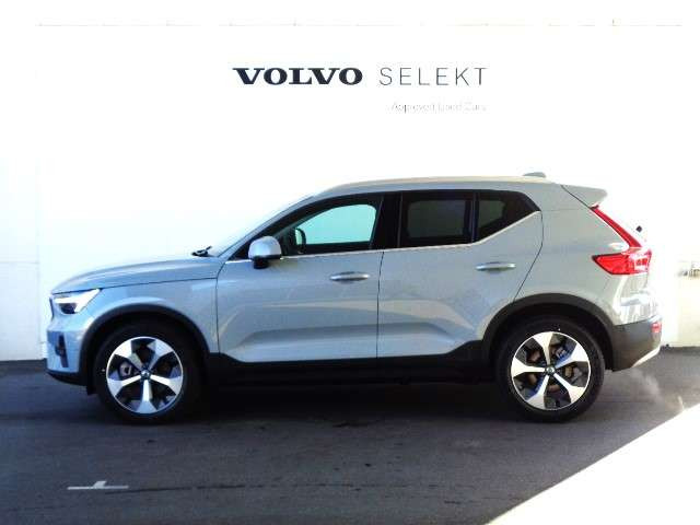 XC40ウルトラ B4 AWD 4WD