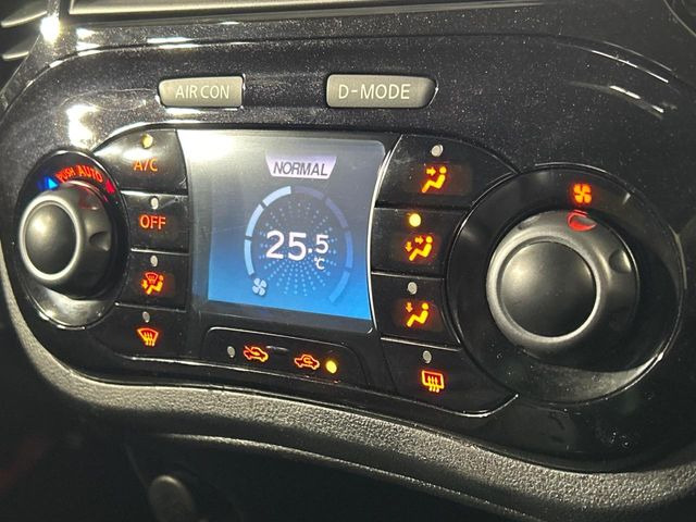 【オートエアコン】一度お好みの温度に設定すれば、車内の温度を検知し風量や温度を自動で調整。暑い…寒い…と何度もスイッチ操作をする必要はありません。快適な車内空間には必須の機能ですね♪
