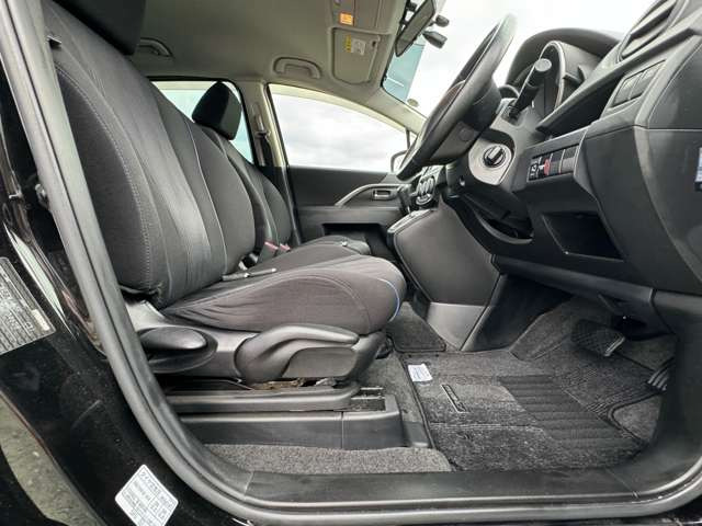 内装です☆納車前にクリーニングも実施致します☆