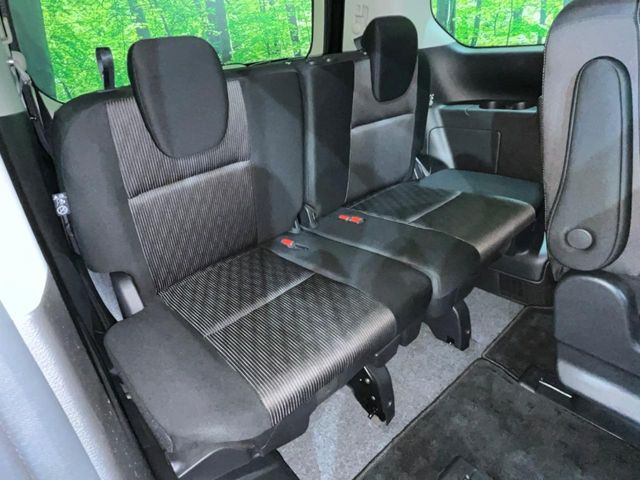 3��ڃV�[�g�͂�������ԗǍD����l�ł��������ƍ����Ē����܂��̂ŁA��l���ł̂��o���������N���N�ł��􂲉Ƒ��ŁA�C�̒m�ꂽ���ԂŁA�h���C�u�ɍs���̂��y���݂ł��ˁ�