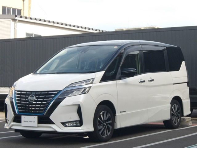 セレナ1.2 e-POWER ハイウェイスターV