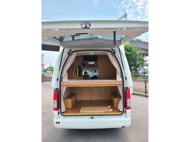 ハイエースバンキャンピング