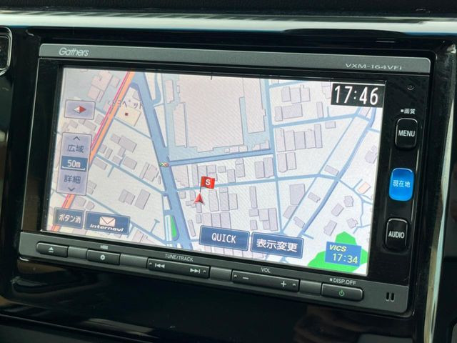【純正ナビ】人気の純正ナビを装備しております。ナビの使いやすさはもちろん、オーディオ機能も充実!キャンプや旅行はもちろん、通勤や買い物など普段のドライブも楽しくなるはず♪
