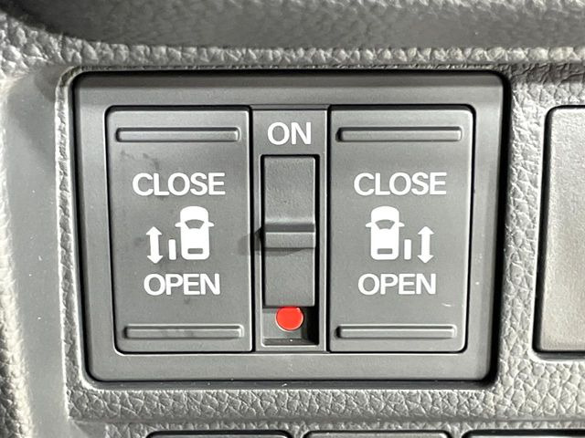 �y�����p���[�X���C�h�h�A�z�X�}�[�g�L�[��^�]�Ȃ̃X�C�b�`�Ō�ȗ����X���C�h�h�A�̊J���\���d��������͂����ăh�A���J����K�v�������A�����Ȃ��q�l�ł��ȒP�ɊJ���߂ł����K�ł���