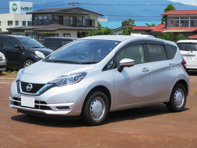 ノート1.2 X FOUR 4WD