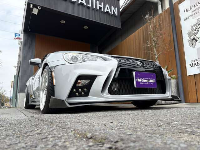 �{�f�B�J���[�E�X�^�[�����O�V���o�[���^���b�N�ƂȂ��Ă���܂���