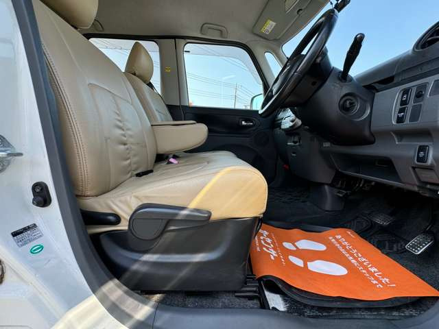 内装です☆納車前にクリーニングも実施致します☆