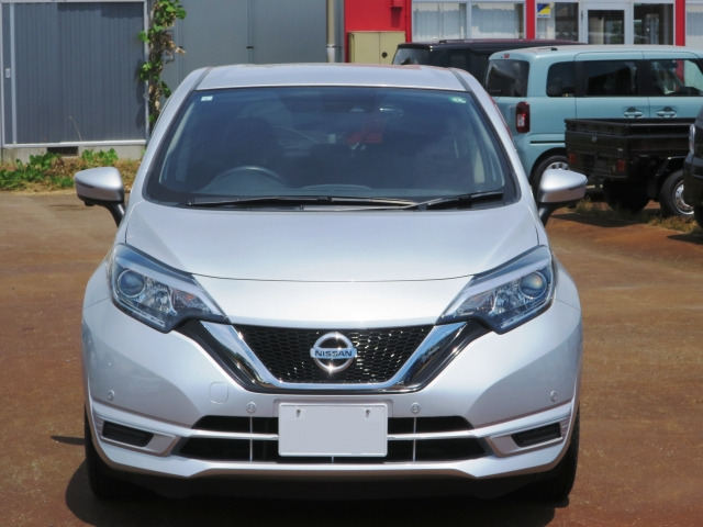 ノート1.2 X FOUR 4WD