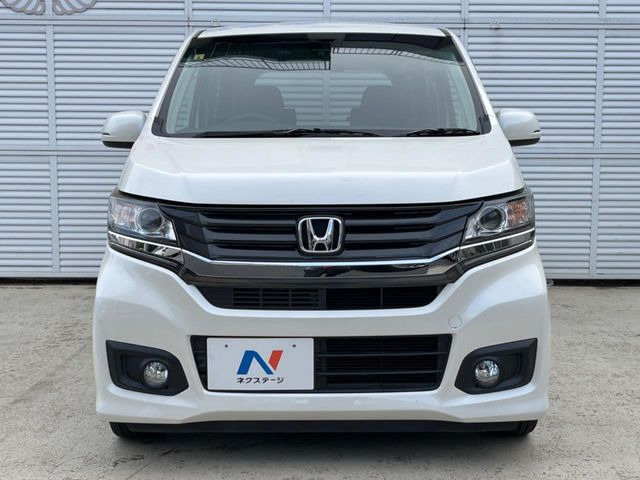 弊社では、全車『修復歴なし』のお車のみ取り扱っております。専任バイヤーによる厳選した仕入れの後、入庫後の車両チェックを行い、ネクステージが認定した高品質な中古車をご提供しております。