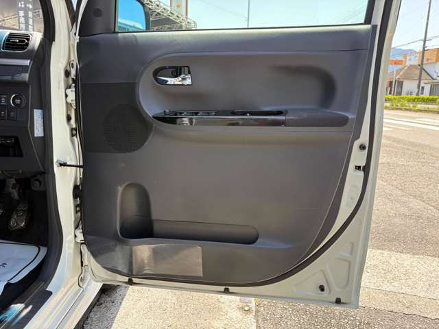 内装をご覧ください♪