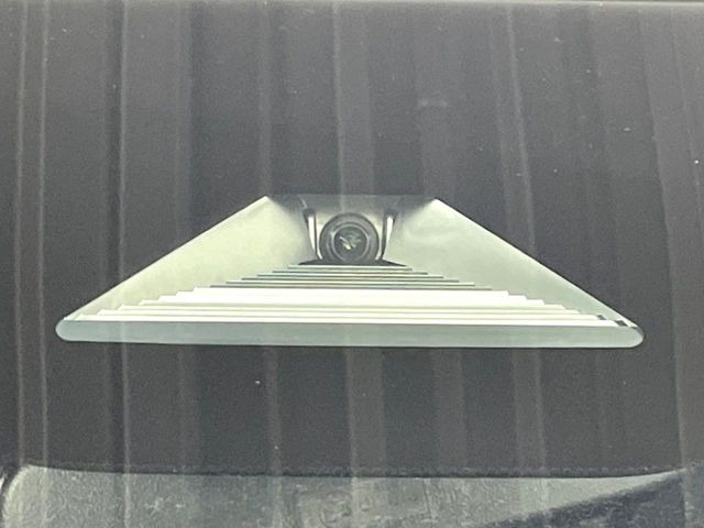 �y�z���_�Z���V���O�z���s���ɑO���̎ԗ�����F�����A�Փ˂������Ȏ��͌x��ƃu���[�L�ŏՓˉ���Ɣ�Q�y�����A�V�X�g�B�����S�Ƀh���C�u�����y���݂��������܂��B