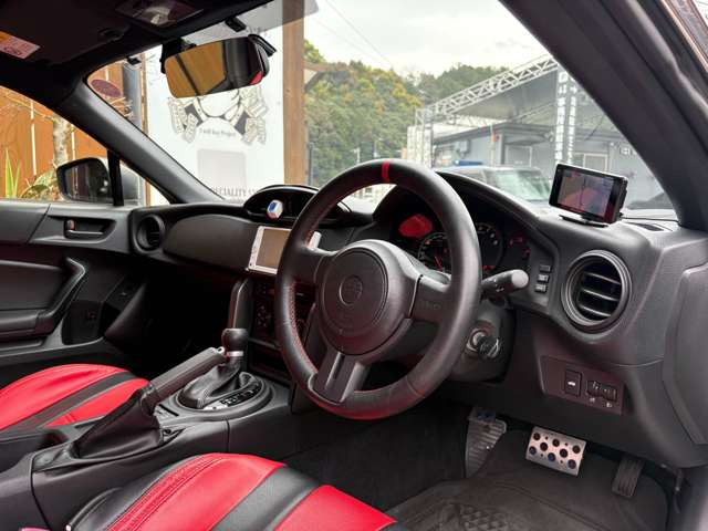 �u�r�v�ő���N���}�B������^�[�{�͗v��Ȃ��B4WD�ł��Ȃ��B