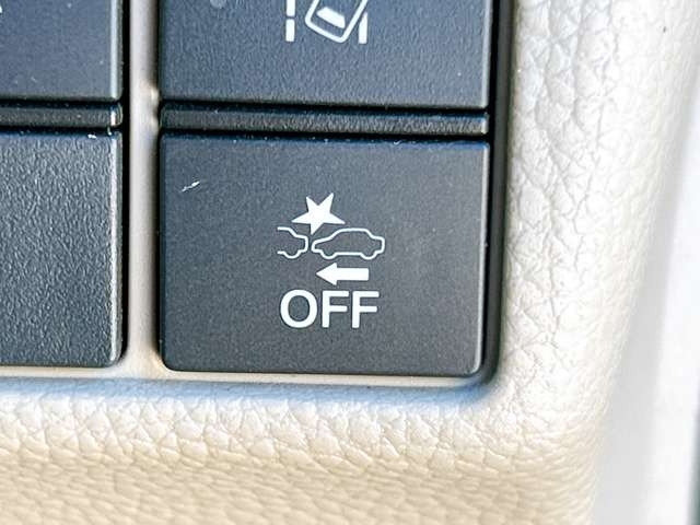 �y�Փˌy�����u�z���s���ɑO���̎ԗ�����F�����A�Փ˂������Ȏ��͌x��ƃu���[�L�ŏՓˉ���Ɣ�Q�y�����A�V�X�g�B�����S�Ƀh���C�u�����y���݂��������܂��B