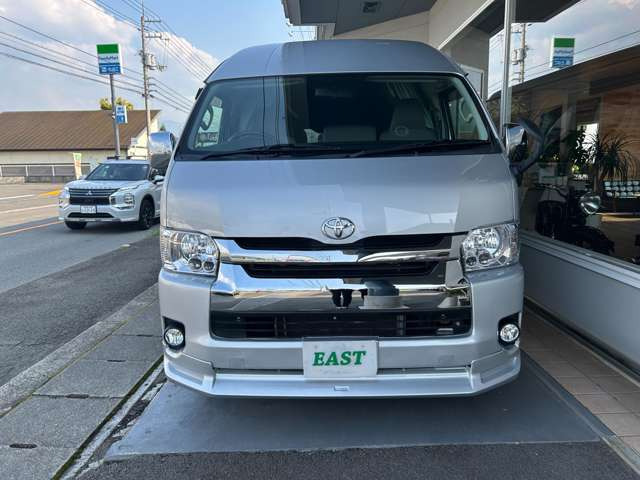 ハイエースバン