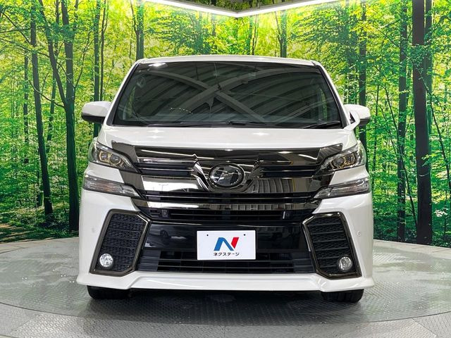 大好評のボディコーティング「弾スプラッシュコート」もご納車までに施工可能。通常のガラスコートと異なる、耐久年数6年の無機質ガラスコーティングが、ボディをキレイな状態に保ってくれます。