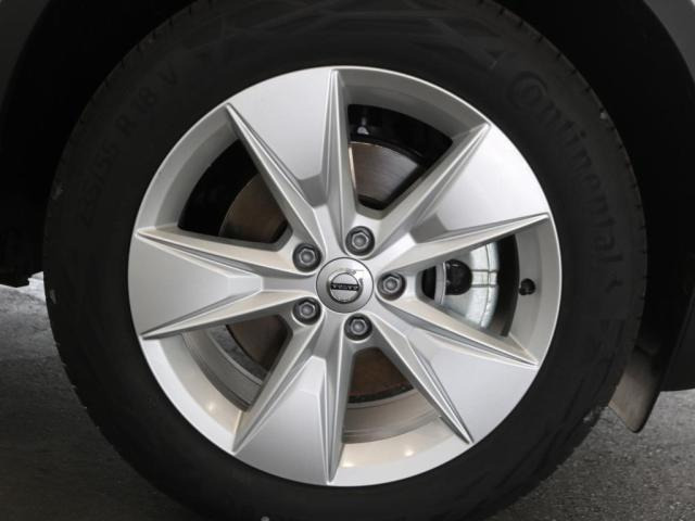 XC40プラス B4 AWD 4WD