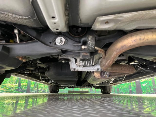 下回りがきれいなうちに、防錆加工の施工がオススメ。降雪地域はもちろん、沿岸部にお住いの方や、趣味でマリン・ウィンタースポーツをされる方にご好評いただいております。