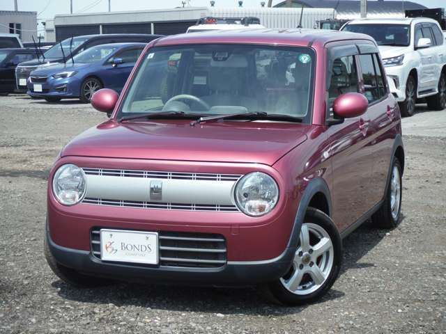 ���X�͔N�����x�ƂȂ��Ă���܂��B�c�Ǝ��Ԃ�10:00�`19:00�ł��B