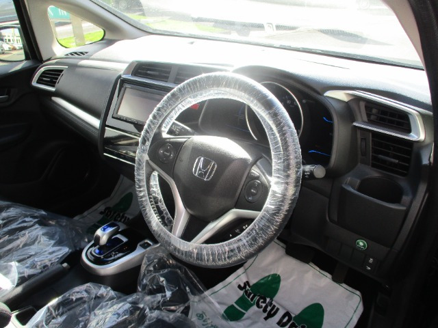 フィット1.5 ハイブリッド Lパッケージ