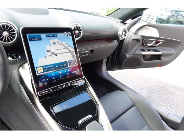 MBUX�EAR�i�r�Q�[�V�����E�u���[�g�D�[�X�E�A�b�v���J�[�v���C�ETV�B