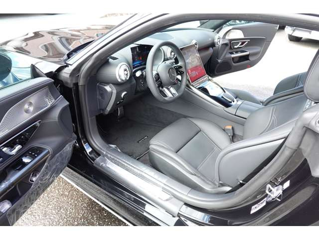 �w�b�h�A�b�v�f�B�X�v���C(���s�ɕK�v�ȏ����t�����g�K���X�ɉf���o���܂�)�E�f�W�^���R�b�N�s�b�g�B