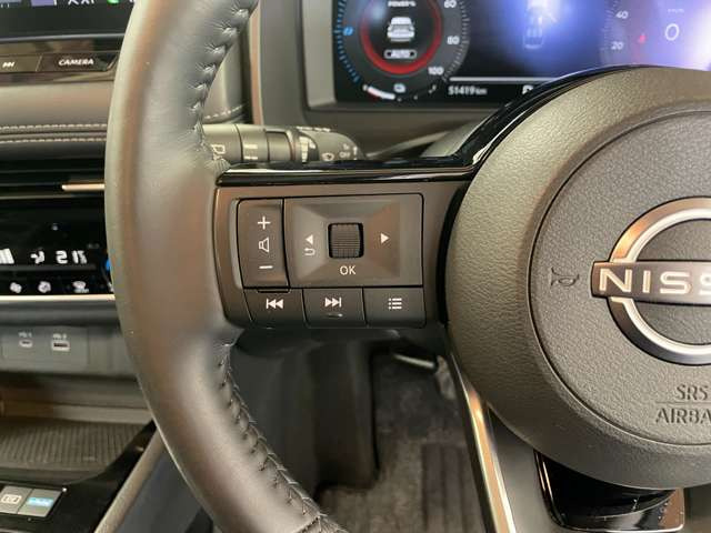 運転席周りに大きな傷、汚れ、へたりなどなく良質な状態です!